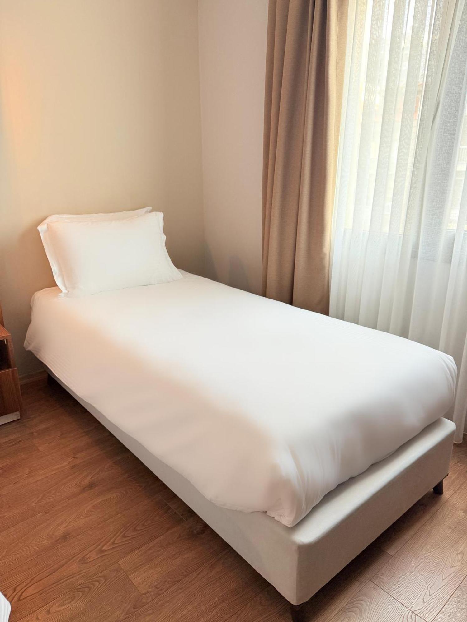 The Yali Konak Hotel Smirne Esterno foto