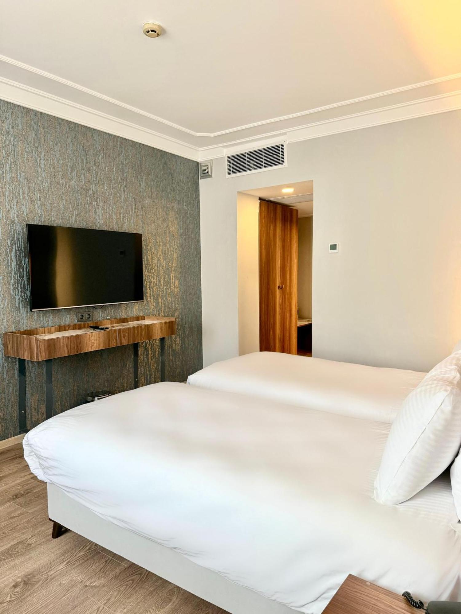 The Yali Konak Hotel Smirne Esterno foto