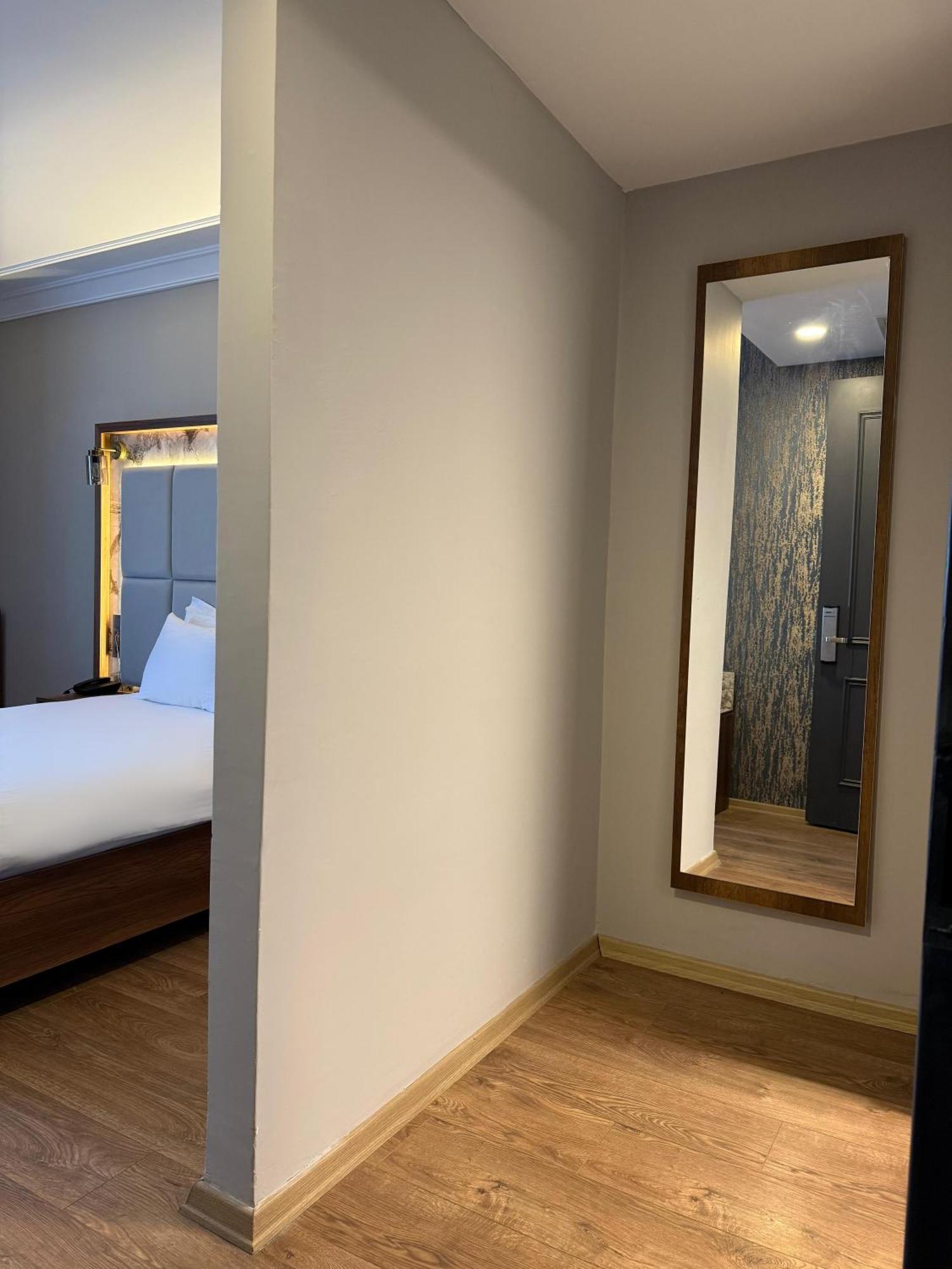 The Yali Konak Hotel Smirne Esterno foto